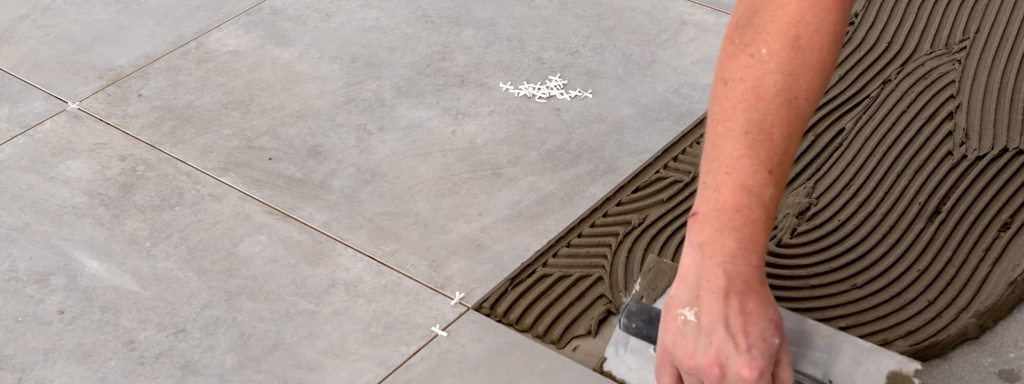 POSE CARRELAGE 2000X750 | Carrelage Marongiu Quelles sont les différentes techniques d’étanchéité de carrelage ? Obernai